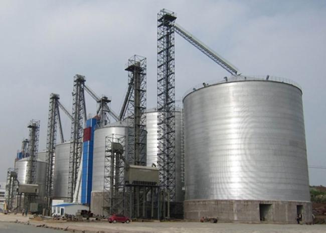 同仁大型钢板库构造参数及水泥储存质量